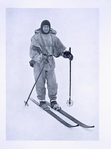 Capitano Scott (1868-1912) sugli sci durante la spedizione 